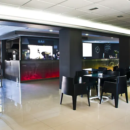 夏日酒店 酒店 4*