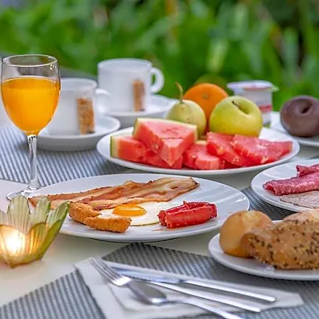 Summer Hotel 4*