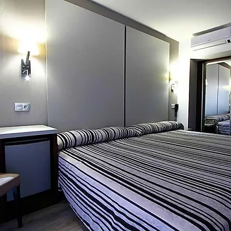 Summer Hotel