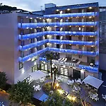Summer Hotel
